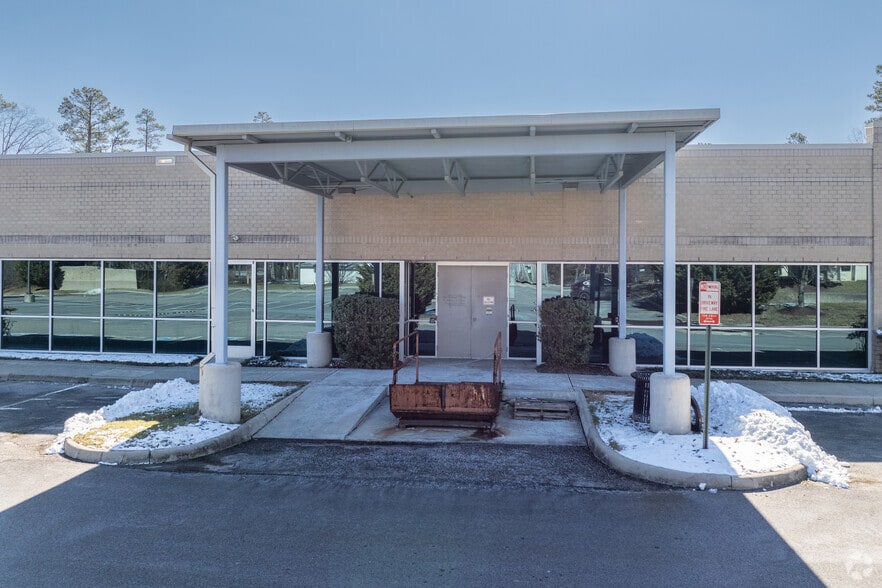 2805 N Parham Rd, Richmond, VA for sale - Building Photo - Image 3 of 8