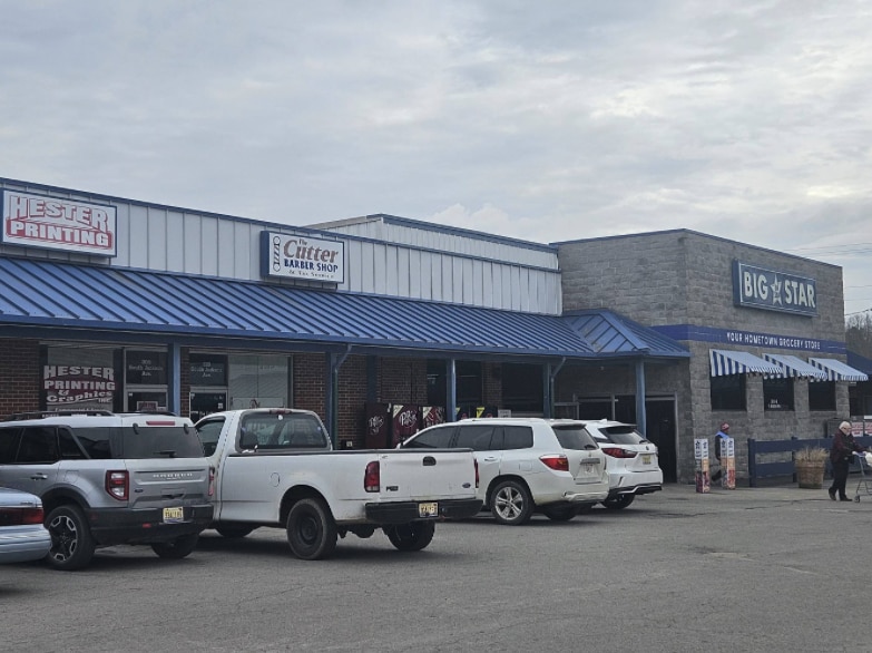306-318 Jackson Ave S, Russellville, AL for lease Interior Photo- Image 1 of 4