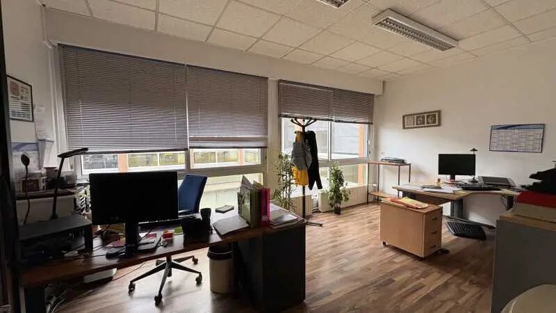 Office in Orléans for lease - Interior Photo - Image 2 of 7