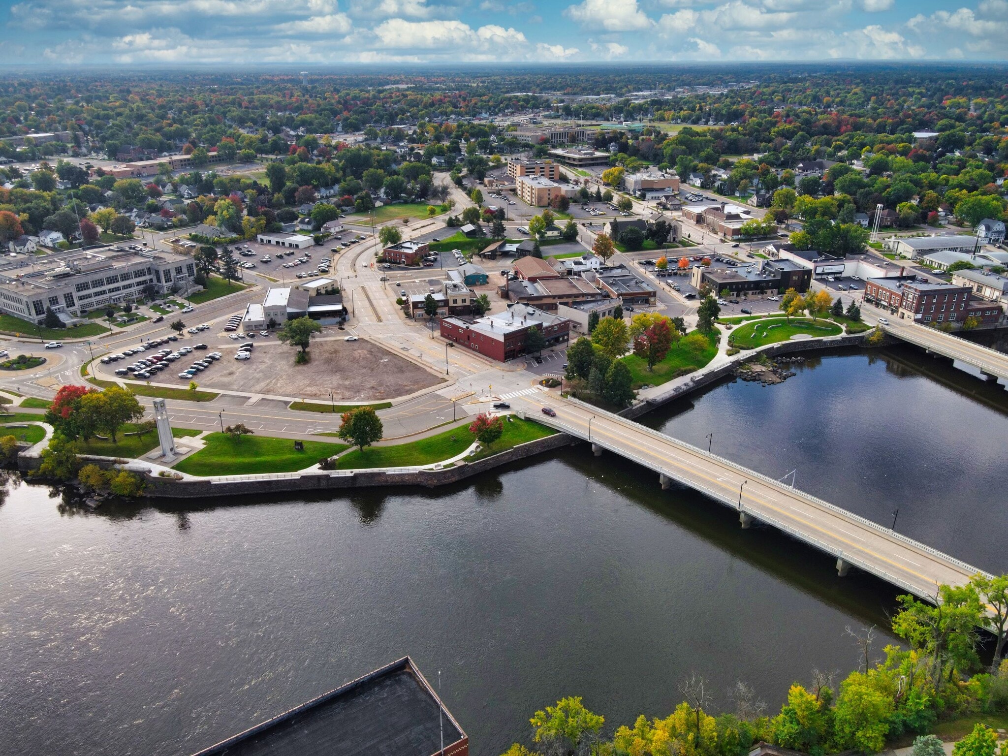 180 1st St N, Wisconsin Rapids, WI for sale Building Photo- Image 1 of 34