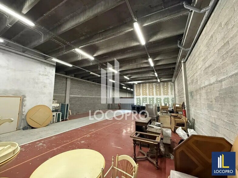 Flex in Vallauris for lease - Interior Photo - Image 2 of 18