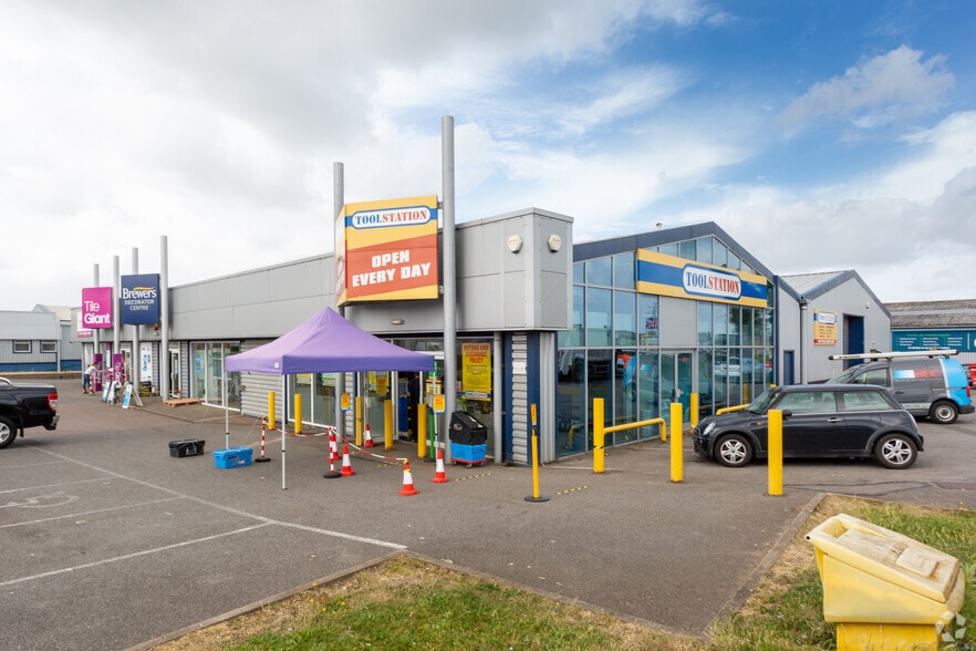 Kingsditch Ln, Cheltenham for lease - Primary Photo - Image 1 of 2