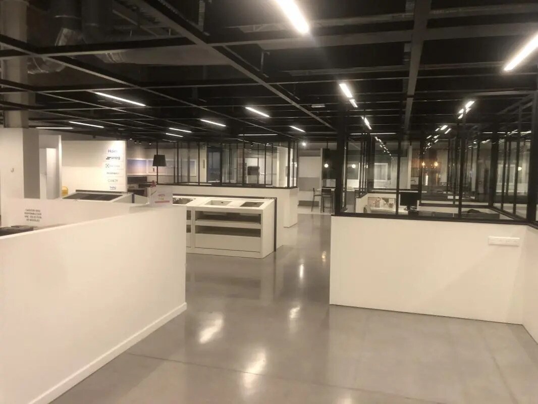 Flex in Gradignan for lease Interior Photo- Image 1 of 7