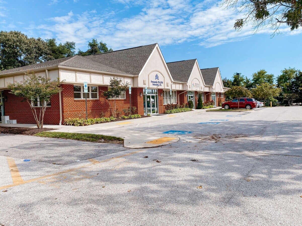 18 Magothy Beach Rd, Pasadena, MD 21122