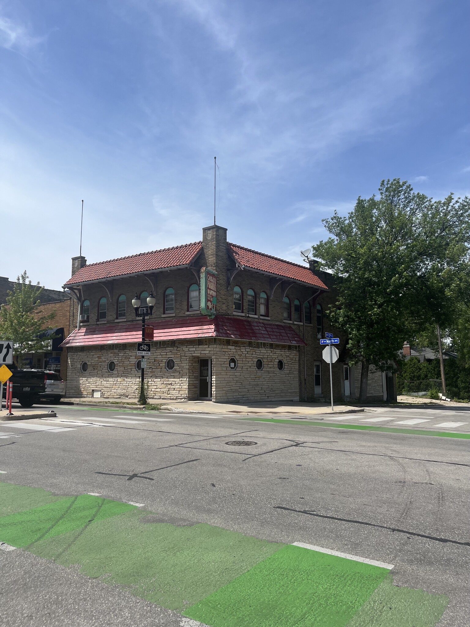 7200 W North Ave, Wauwatosa, WI for lease Building Photo- Image 1 of 3