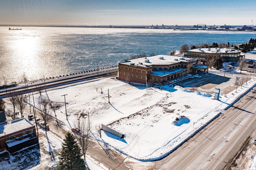 1530 London Rd, Duluth, MN for sale - Building Photo - Image 2 of 10