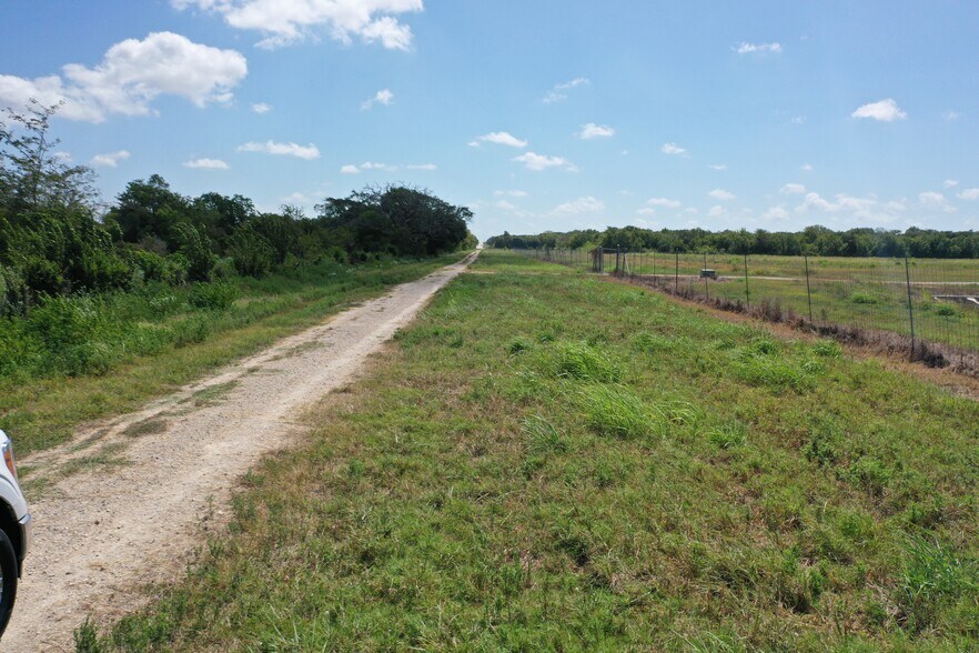 0 220B, Angleton, TX 77515 Land for Sale