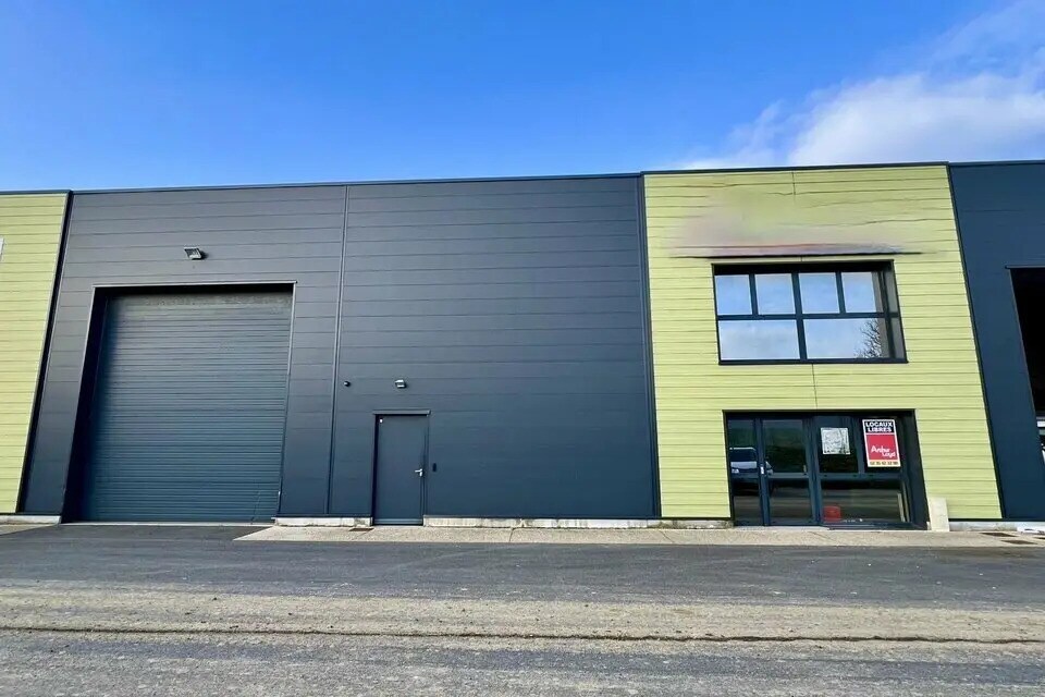 Flex in Montivilliers for lease Building Photo- Image 1 of 6