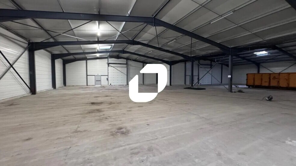 15 Rue Saint Exupéry, Haguenau for lease - Interior Photo - Image 2 of 15