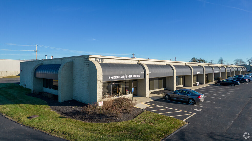 640 Lakeview Plaza Blvd, Columbus, OH for lease - Building Photo - Image 2 of 12