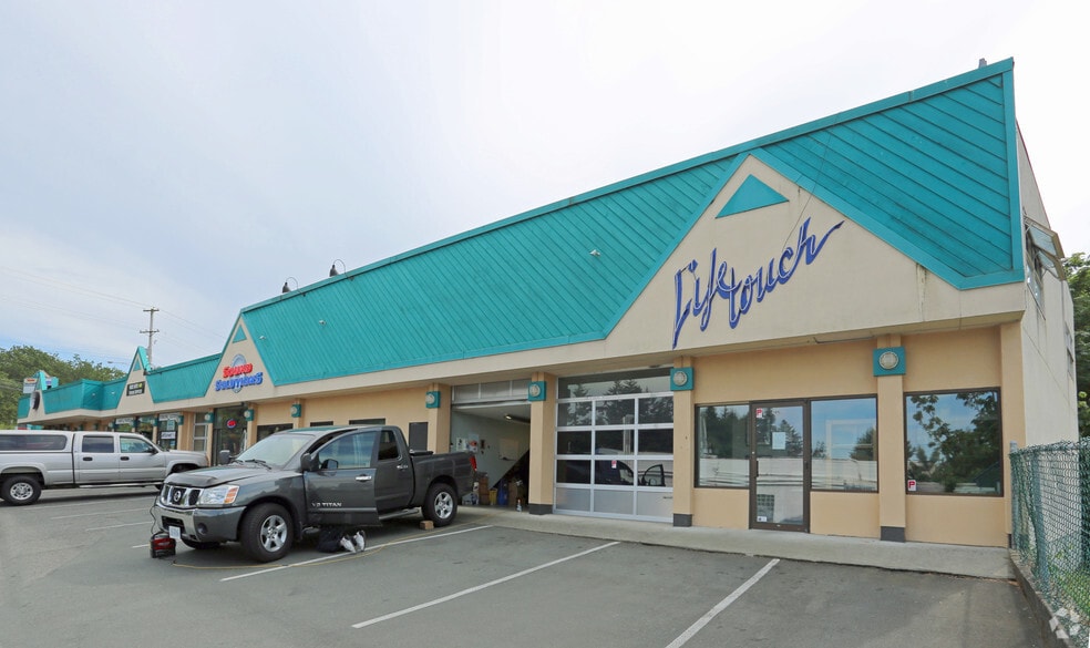 1740 Island Hwy, View Royal, BC V9B 1H8