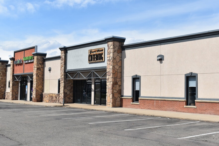 1350-1240 Ken Pratt Blvd, Longmont, CO for lease - Building Photo - Image 1 of 6