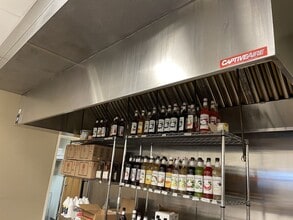 1370 Veterans Pky, Clarksville, IN for lease Building Photo- Image 2 of 6