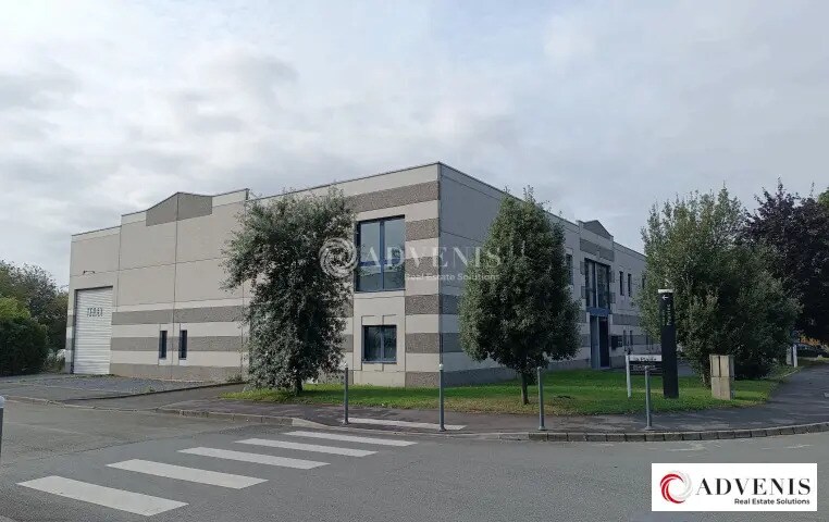 Industrial in VILLENEUVE-D'ASCQ for lease Building Photo- Image 1 of 5