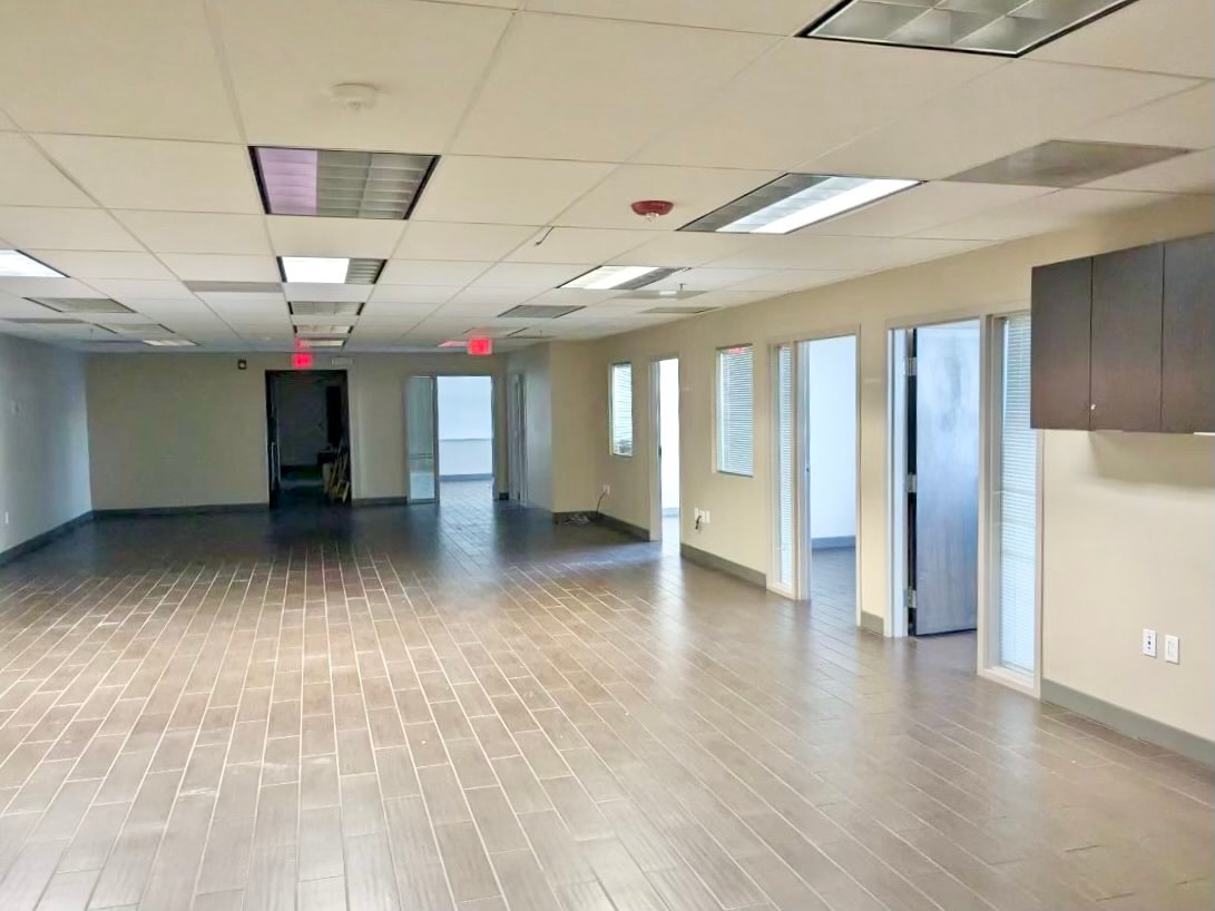 7925 NW 12th St, Doral, FL for lease Interior Photo- Image 1 of 5