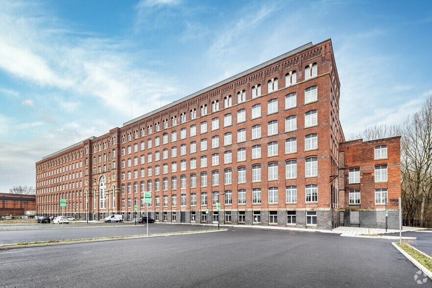 Water St, Stockport for sale - Primary Photo - Image 1 of 14