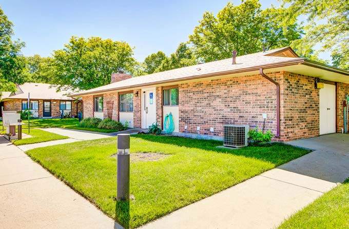 Northern Colorado Affordable Portfolio portfolio of 3 properties for sale on LoopNet.com - Building Photo - Image 2 of 6