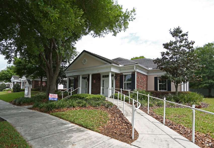 617-619 Lumsden Rd, Brandon, FL for sale - Primary Photo - Image 1 of 1