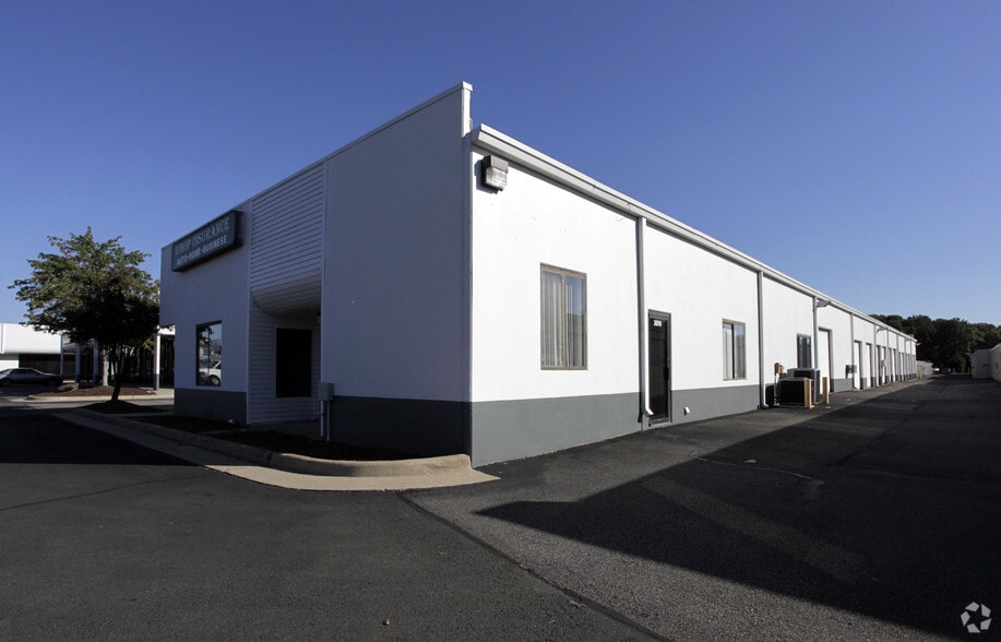 3035-3099 PS Business Center Dr, Woodbridge, VA for lease - Primary Photo - Image 1 of 13