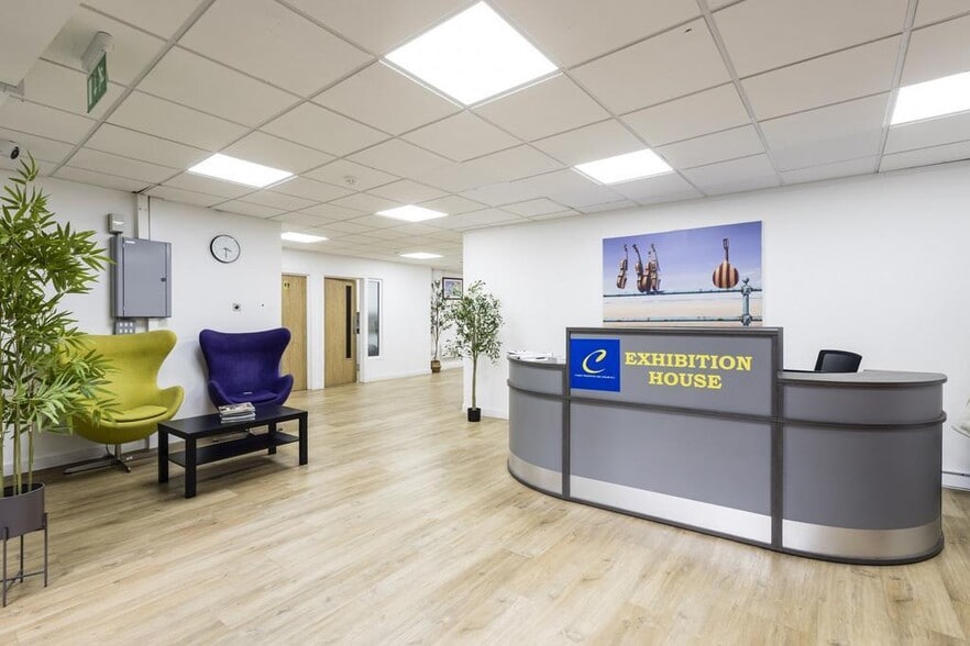 3 Addison Bridge Pl, London for lease - Building Photo - Image 1 of 38