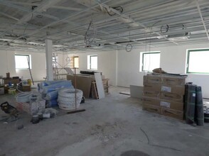 Office in Viry-Châtillon for lease Interior Photo- Image 2 of 4