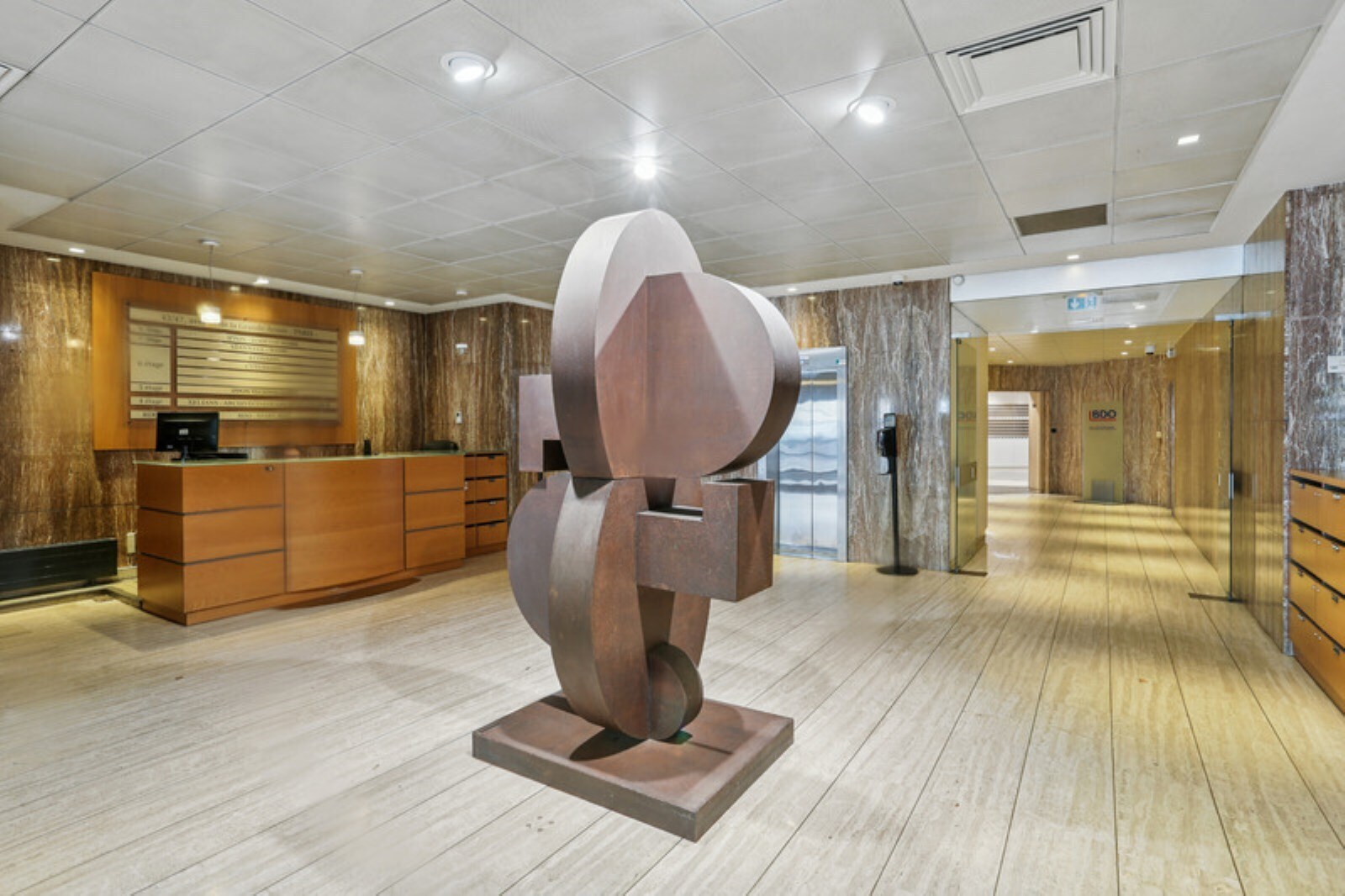 43-47 Avenue De La Grande Armée, Paris for lease Lobby- Image 1 of 15