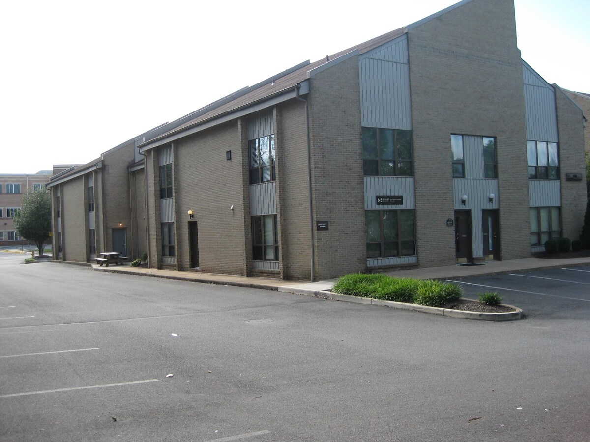 85698573 Sudley Rd, Manassas, VA 20110