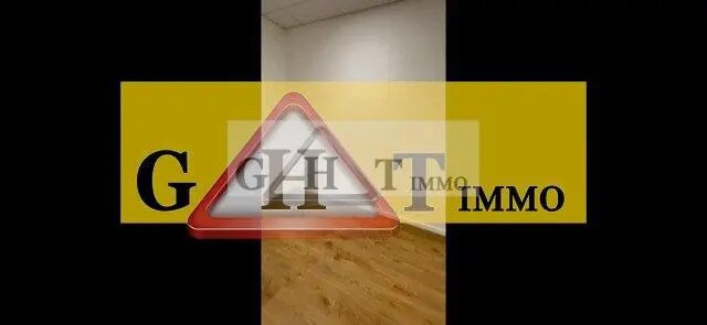 Office in Plaisir for lease - Interior Photo - Image 3 of 9