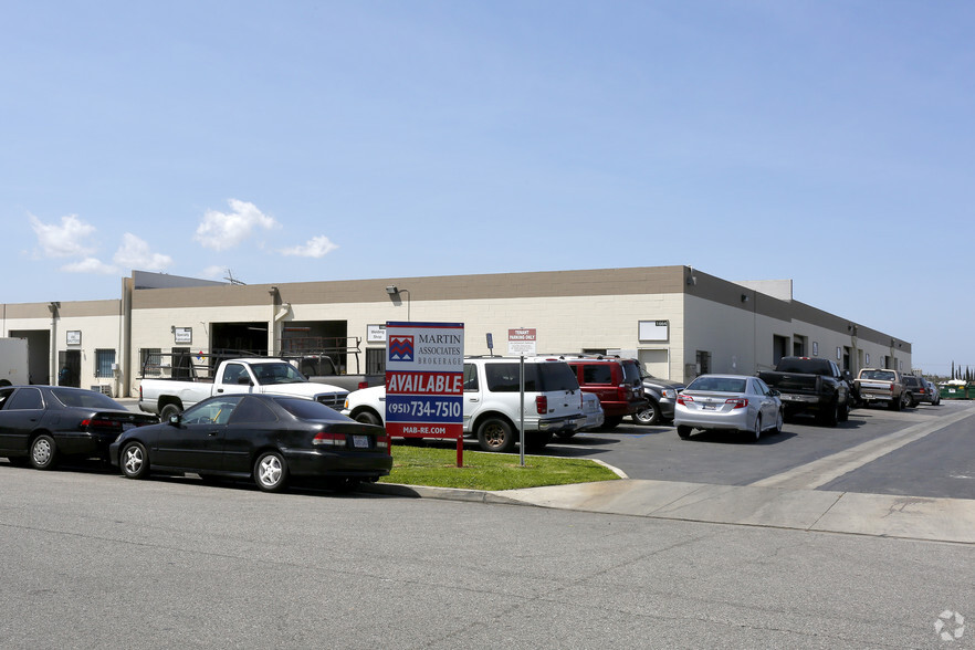 1660-1674 Industrial Ave, Norco, CA for lease - Primary Photo - Image 1 of 5