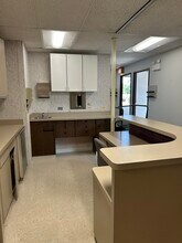 9301 Golf Rd, Des Plaines, IL for lease Interior Photo- Image 1 of 4