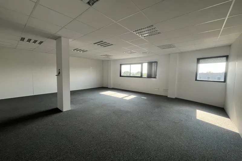 Flex in Montpellier for lease - Interior Photo - Image 3 of 5