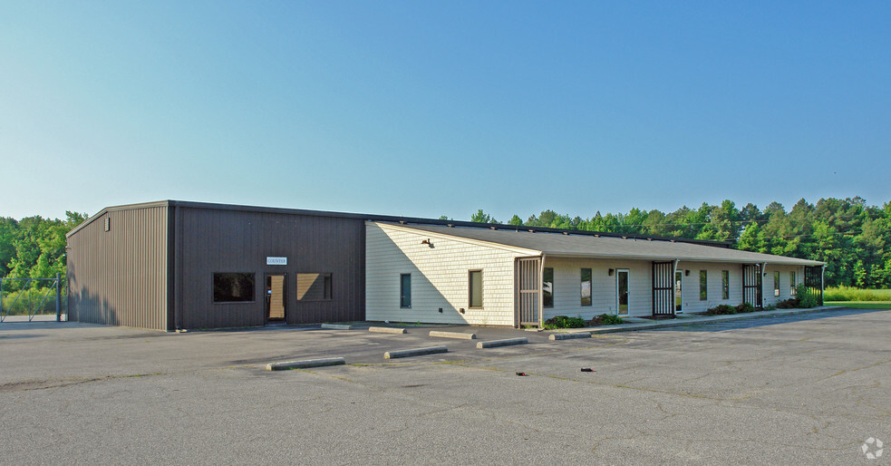 1926 Wilroy Rd, Suffolk, VA for lease - Primary Photo - Image 1 of 7