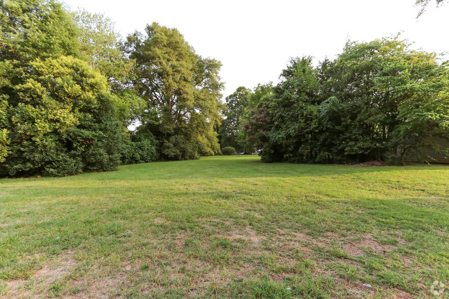 19821 S Main St, Cornelius, NC for sale - Primary Photo - Image 1 of 1