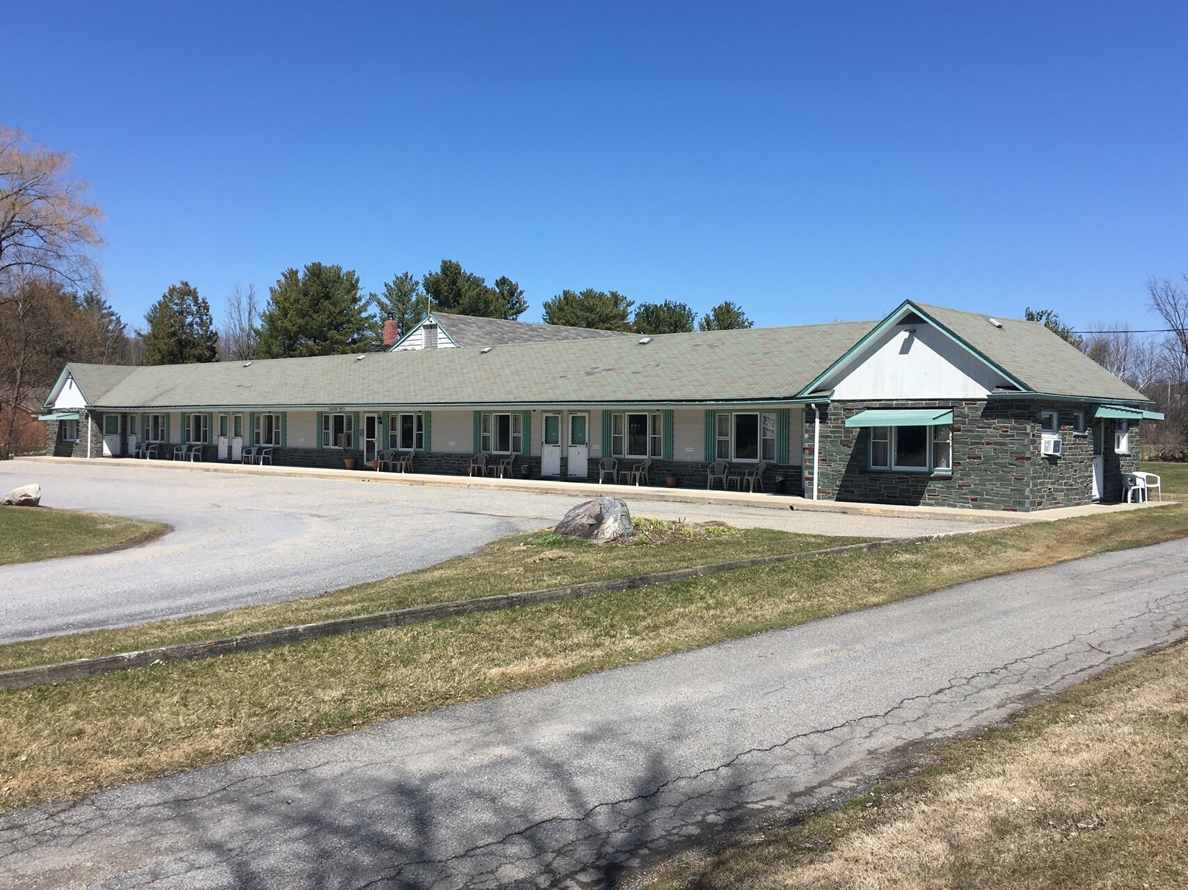 1395 Court St, Middlebury, VT for sale Primary Photo- Image 1 of 1