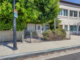 1817 W Burbank Blvd, Burbank CA - Retail Space