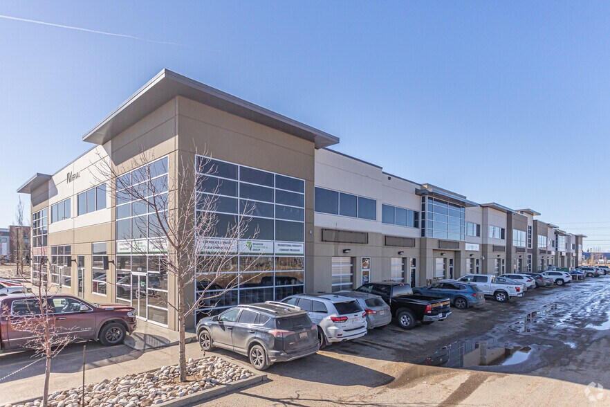 4914-4962 Roper Rd NW, Edmonton, AB for sale - Building Photo - Image 3 of 15