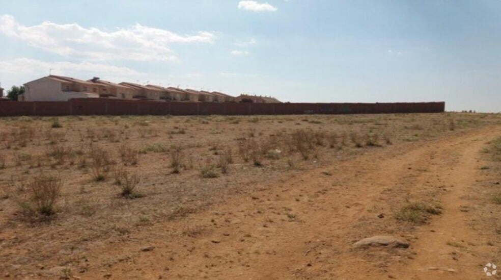 Land in Nambroca, Toledo for sale - Primary Photo - Image 1 of 4