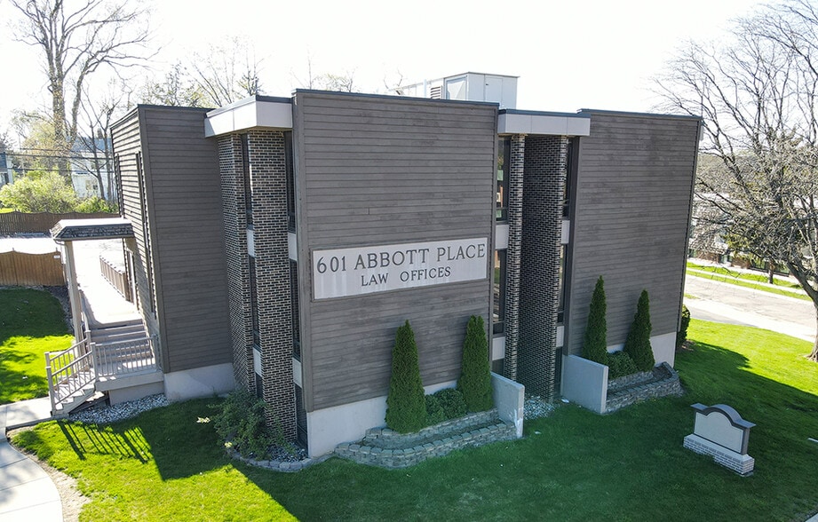 601 Abbott Rd, East Lansing, MI 48823  LoopNet