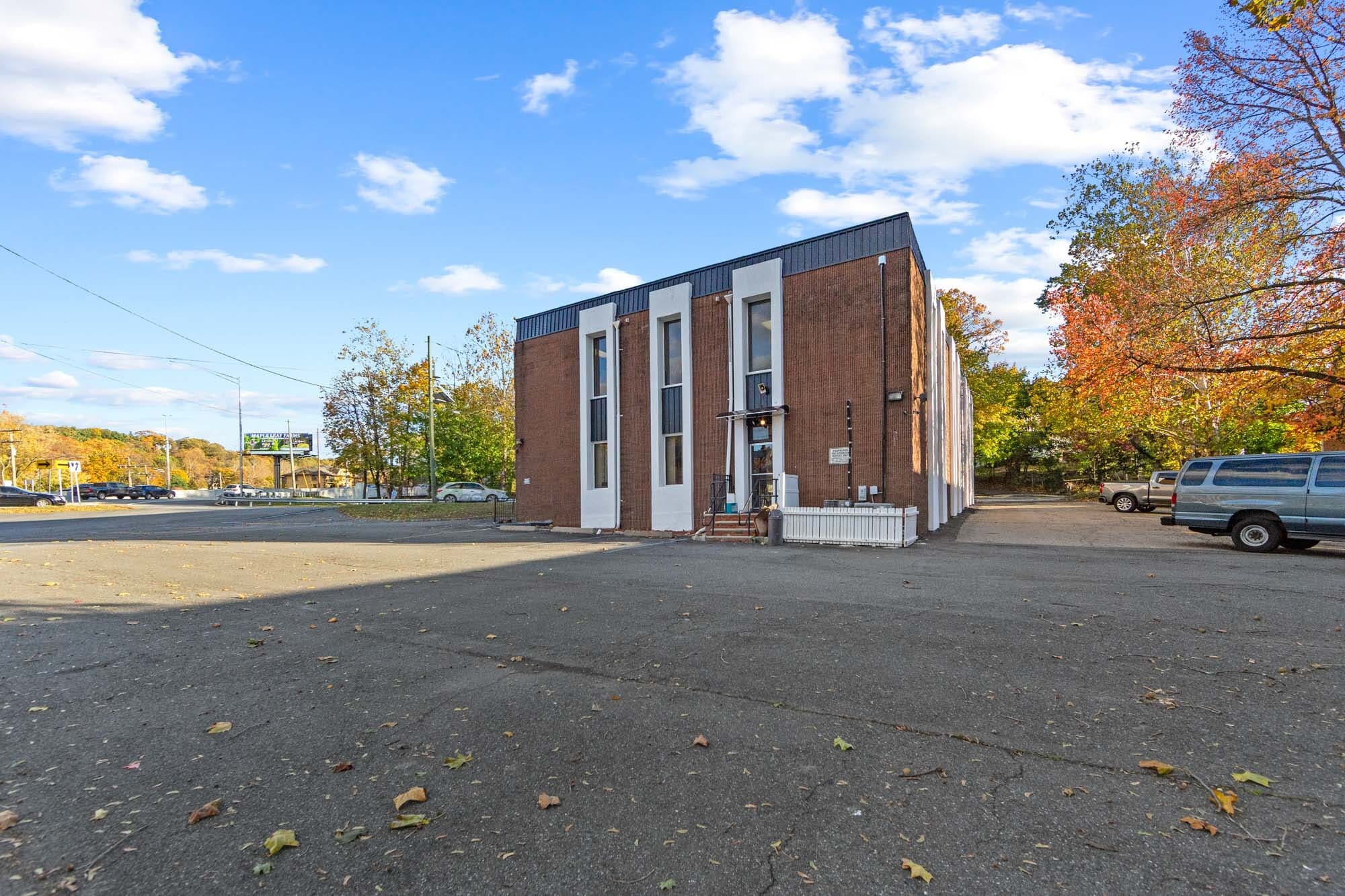 201 Lower Notch Rd, Little Falls, NJ for lease Interior Photo- Image 1 of 32