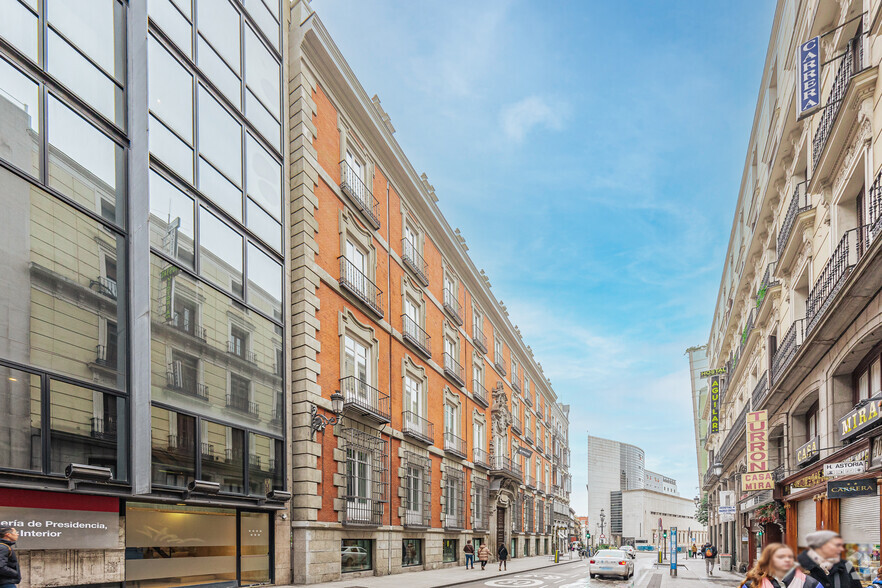 Carrera De San Jerónimo, 15, Madrid, Madrid for lease - Building Photo - Image 2 of 2