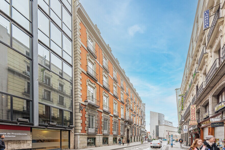 Carrera de San Jerónimo, 15, Madrid, Madrid for lease - Building Photo - Image 2 of 2