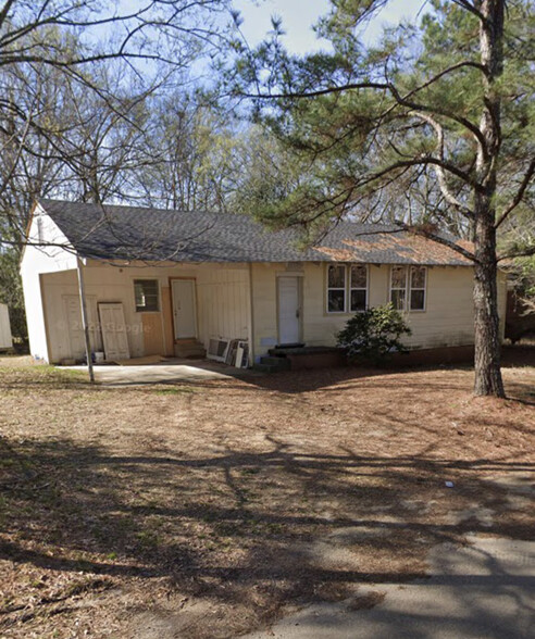 112 E Sproles St, Clinton, MS for sale - Building Photo - Image 1 of 1