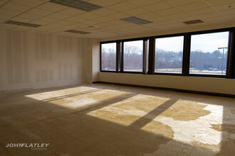 75 Sgt William B Terry Dr, Hingham, MA for lease Interior Photo- Image 1 of 2