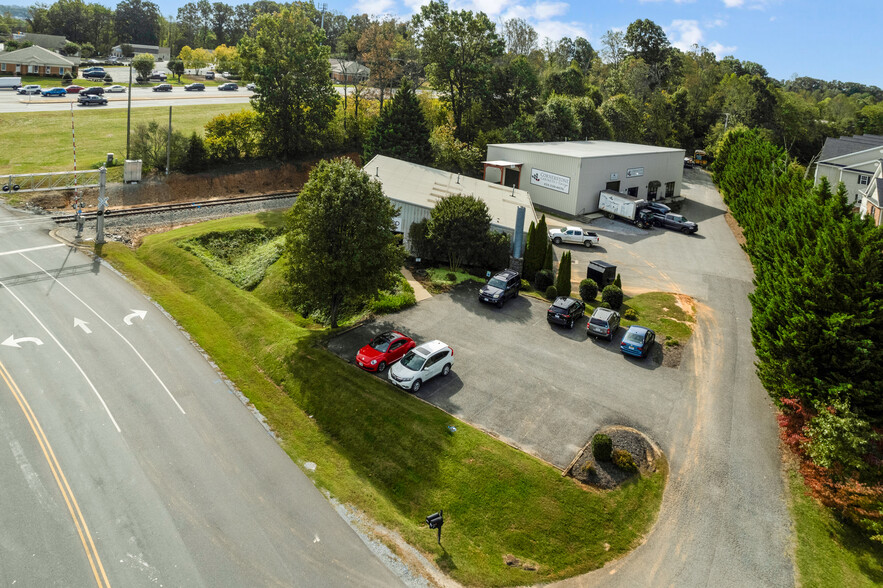 171 Vista Centre Dr, Forest, VA for lease - Aerial - Image 1 of 29