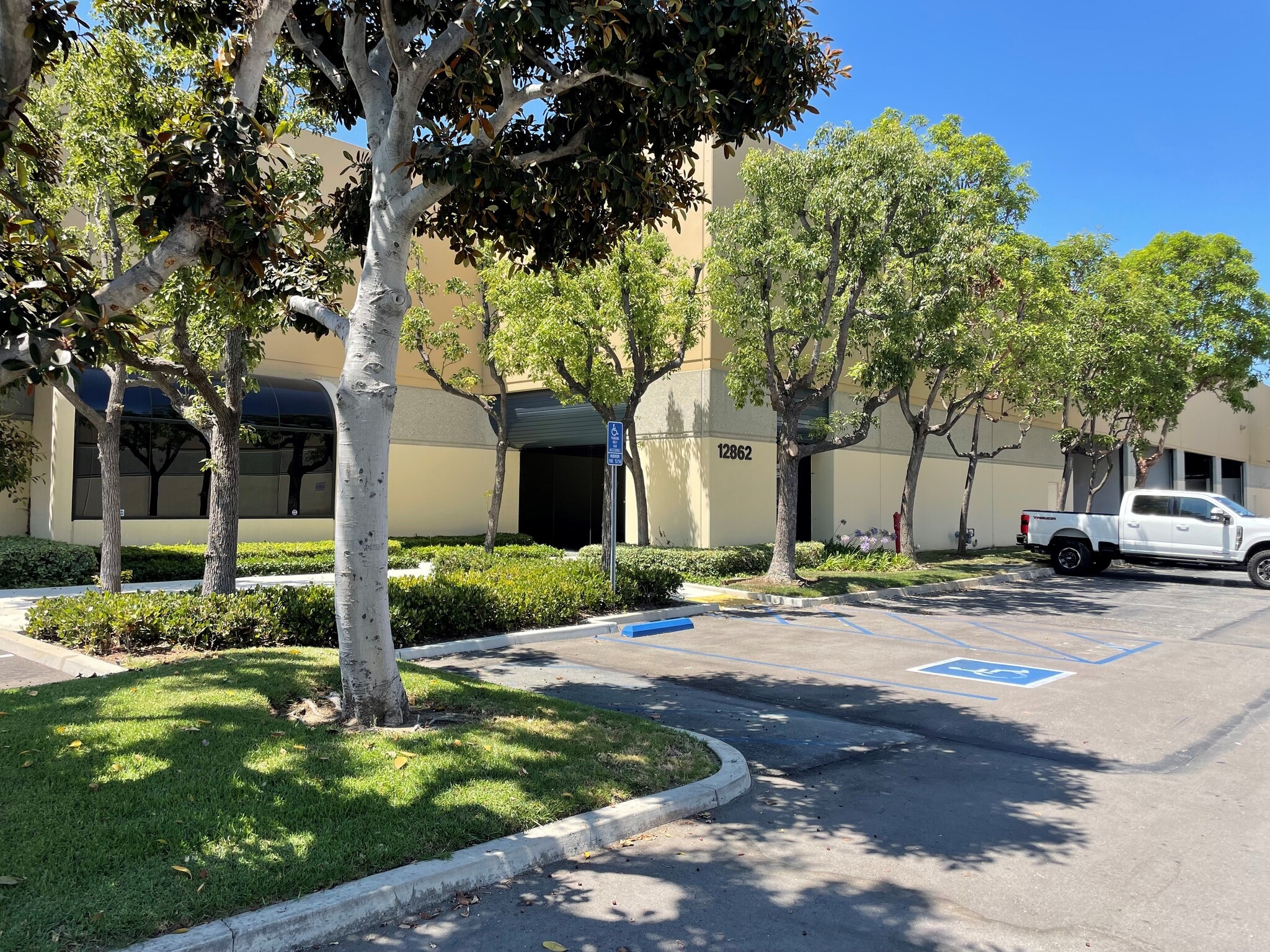 12850-12862 E Florence Ave, Santa Fe Springs, CA for lease Building Photo- Image 1 of 5