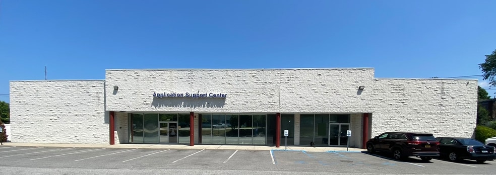 330 Wheeler Rd, Hauppauge, NY for sale - Building Photo - Image 1 of 1