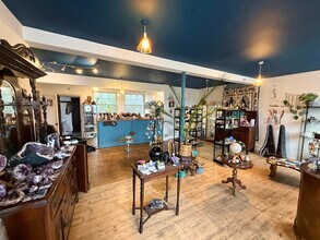 48-50 East High St, Crieff for lease Interior Photo- Image 2 of 4