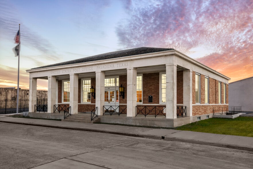 102 N Munger St, Pasadena, TX for lease - Building Photo - Image 1 of 8