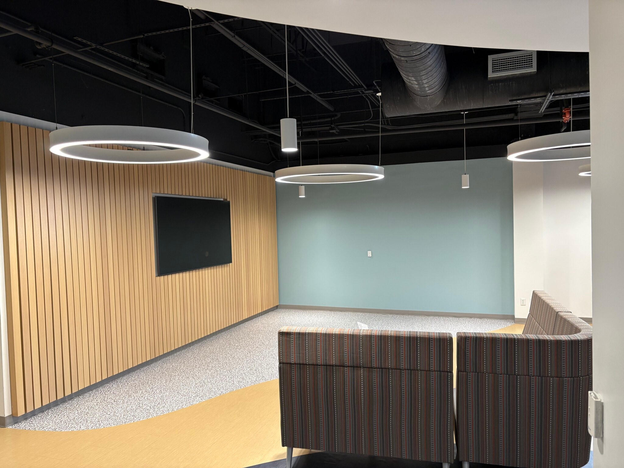 5600 Broken Sound Blvd NW, Boca Raton, FL for lease Building Photo- Image 1 of 8