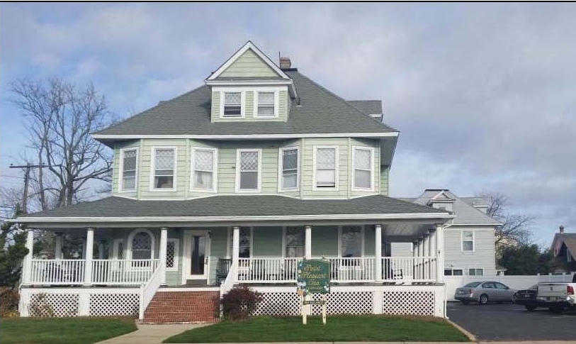 37 Arnold Ave, Point Pleasant Beach, NJ for sale Primary Photo- Image 1 of 3